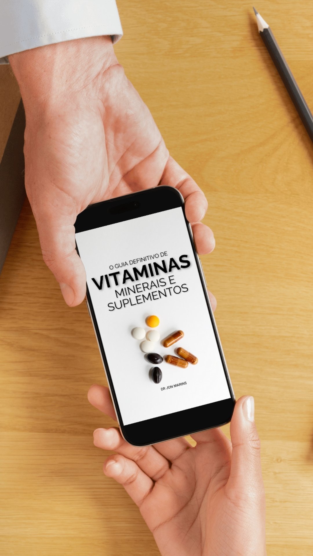 Mãos compartilhando o acesso no celular